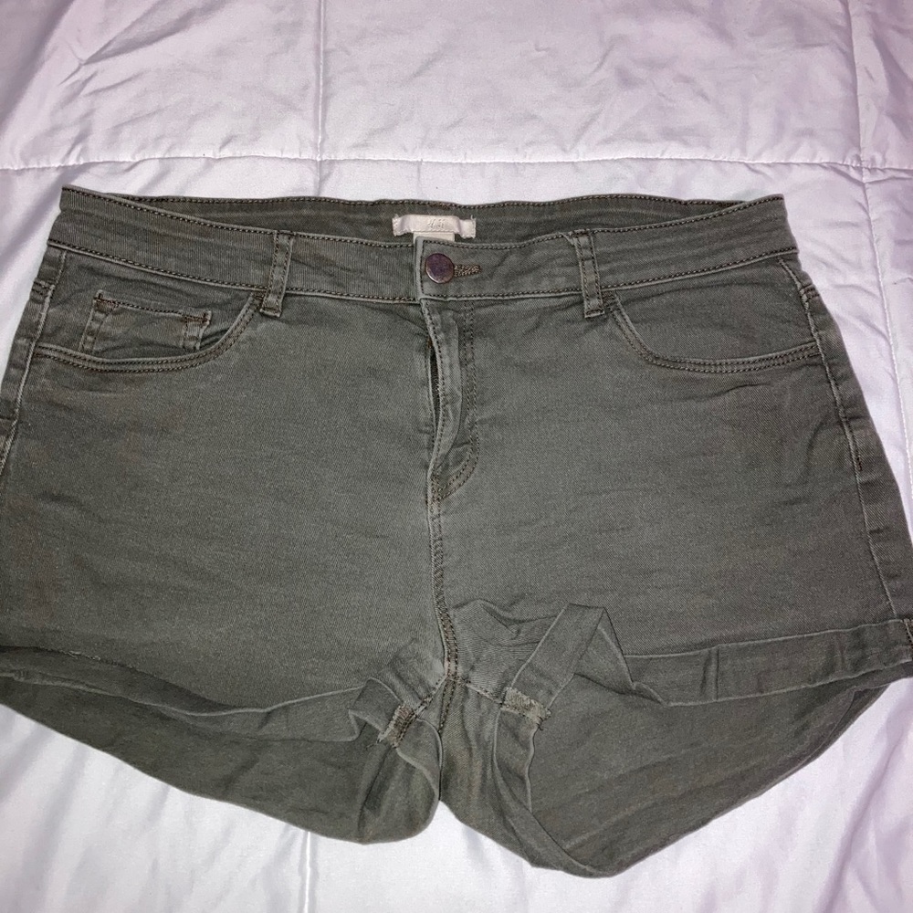 H&M Army Green shorts
